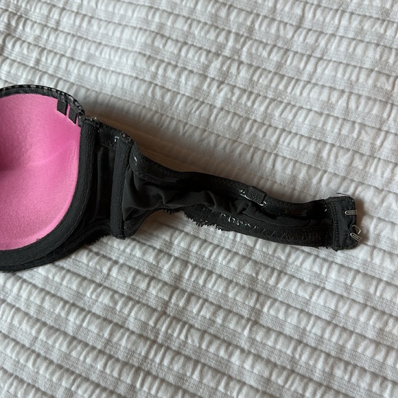Victoria’s Secret Pink Bra - Picture 6 of 6